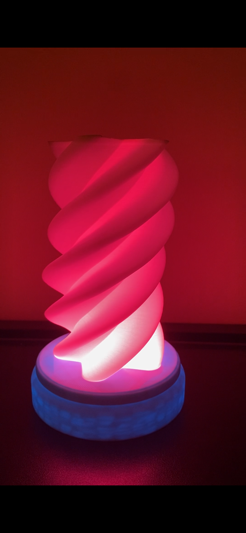 3D Printed Desk Lamp - Twisted Star