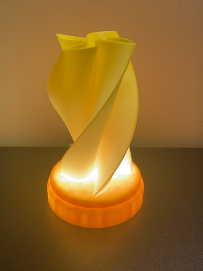 3D Printed Desk Lamp - 4 Point Twist