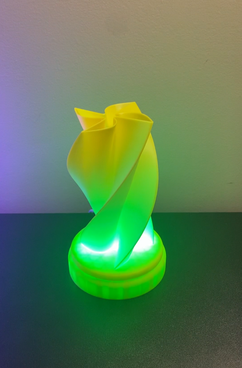3D Printed Desk Lamp - 4 Point Twist