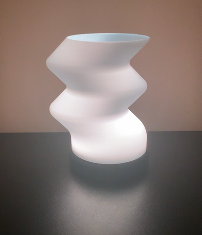 3D Printed Desk Lamp - Funky Twist