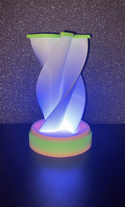 3D Printed Desk Lamp - 4 Point Twist (Tulip)