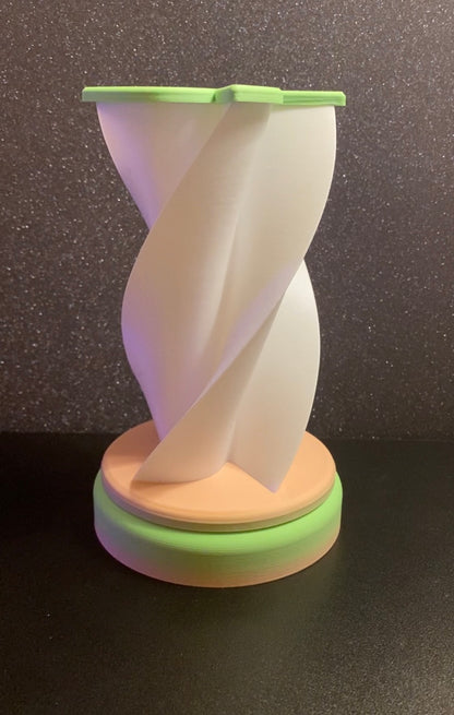 3D Printed Desk Lamp - 4 Point Twist (Tulip)