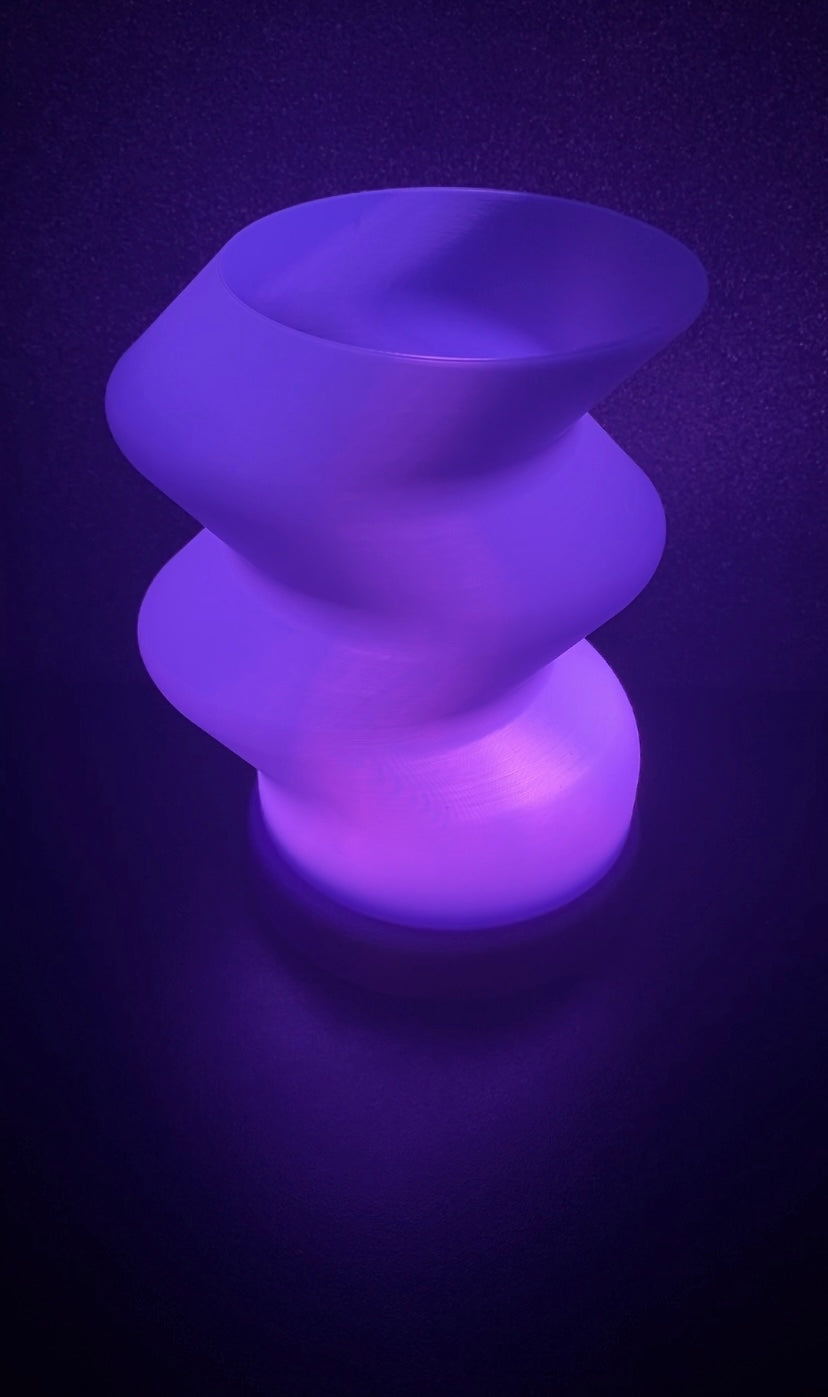3D Printed Desk Lamp - Funky Twist