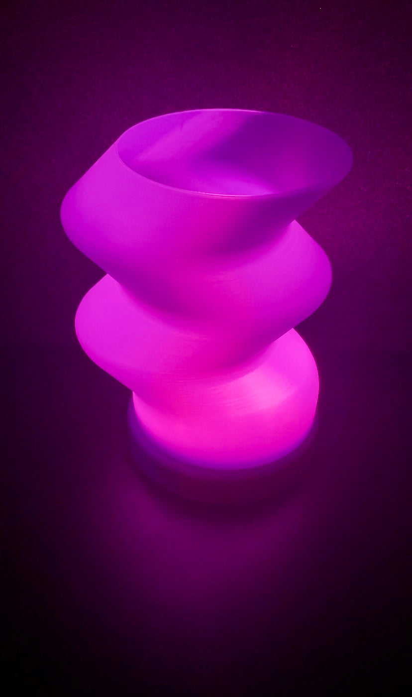 3D Printed Desk Lamp - Funky Twist