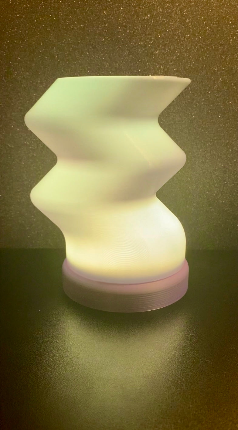 3D Printed Desk Lamp - Funky Twist