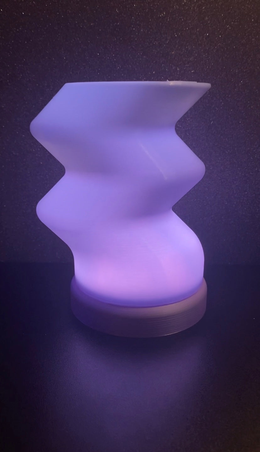 3D Printed Desk Lamp - Funky Twist