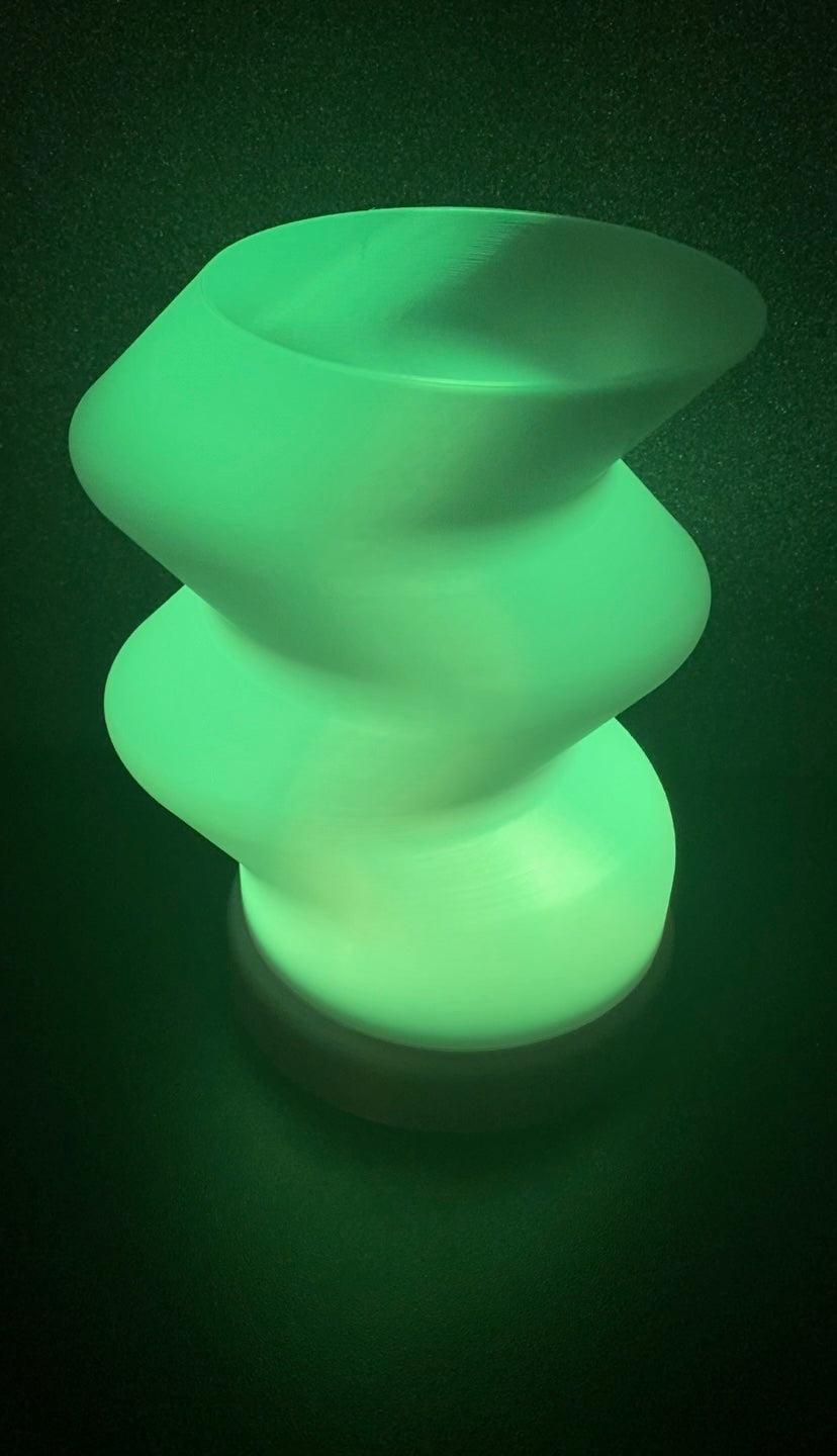 3D Printed Desk Lamp - Funky Twist