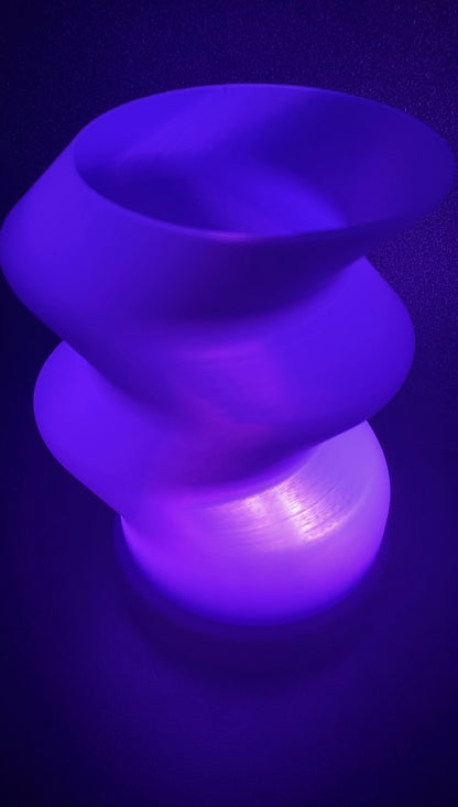 3D Printed Desk Lamp - Funky Twist