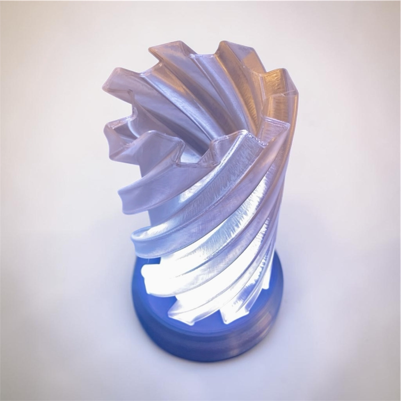 3D Printed Desk Lamp ~ The Blade