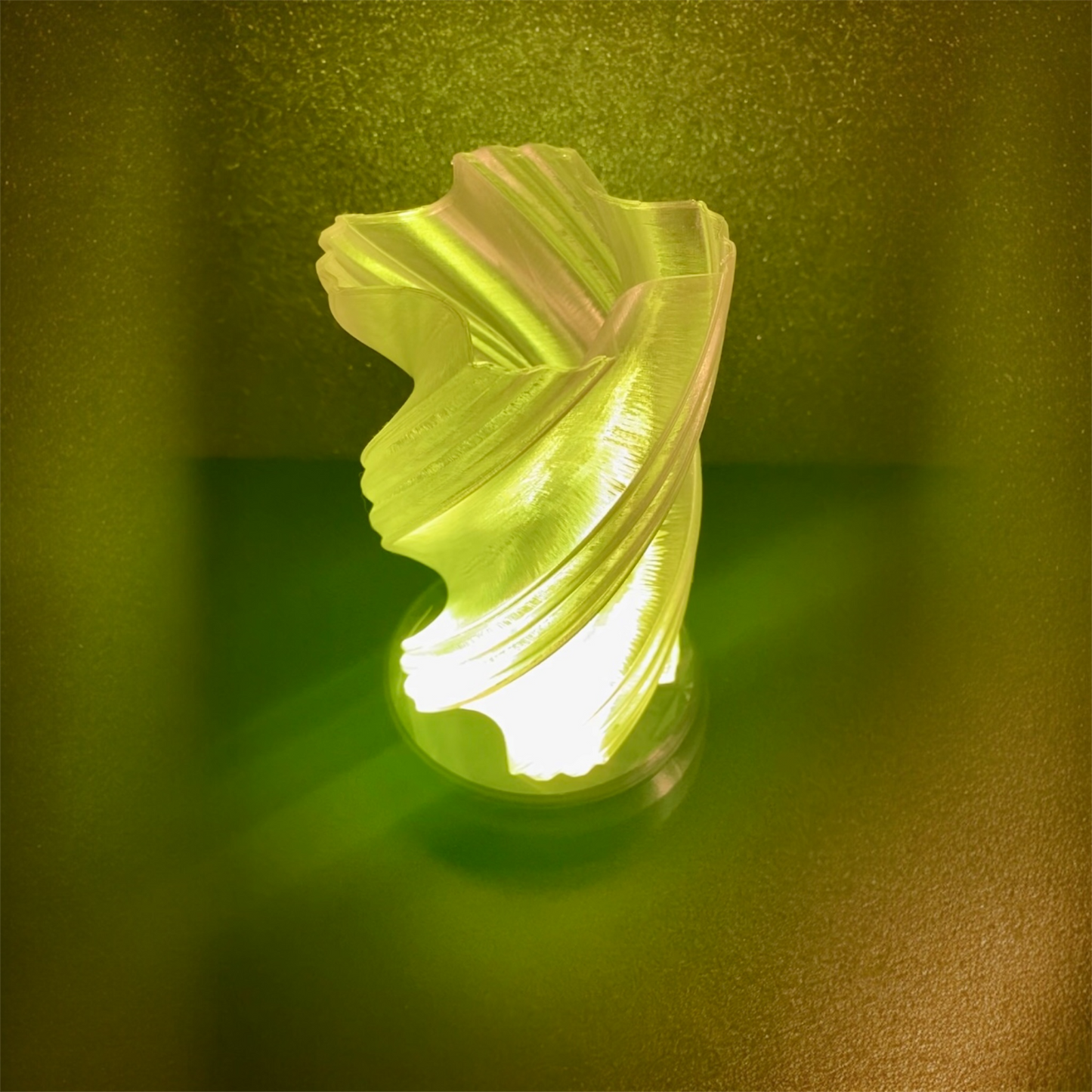 3D Printed Desk Lamp ~ Helix