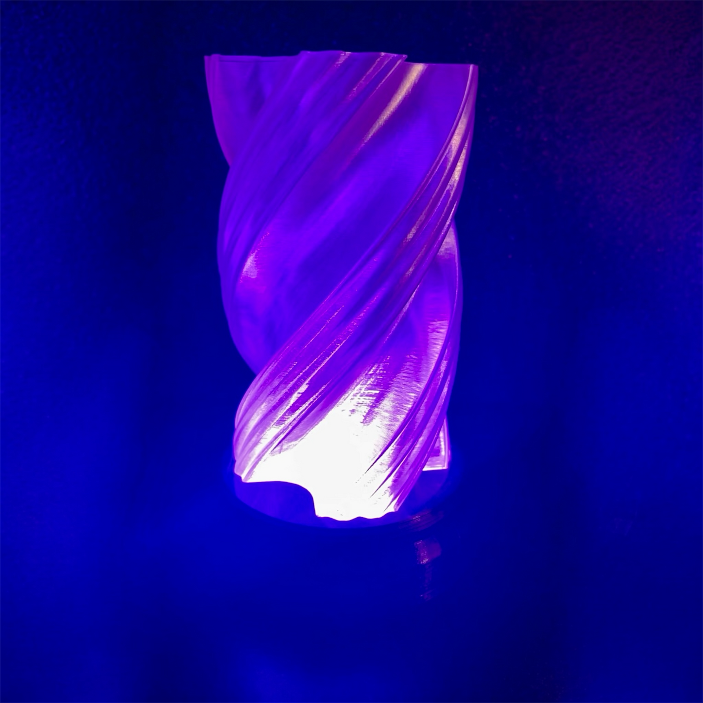 3D Printed Desk Lamp ~ Helix
